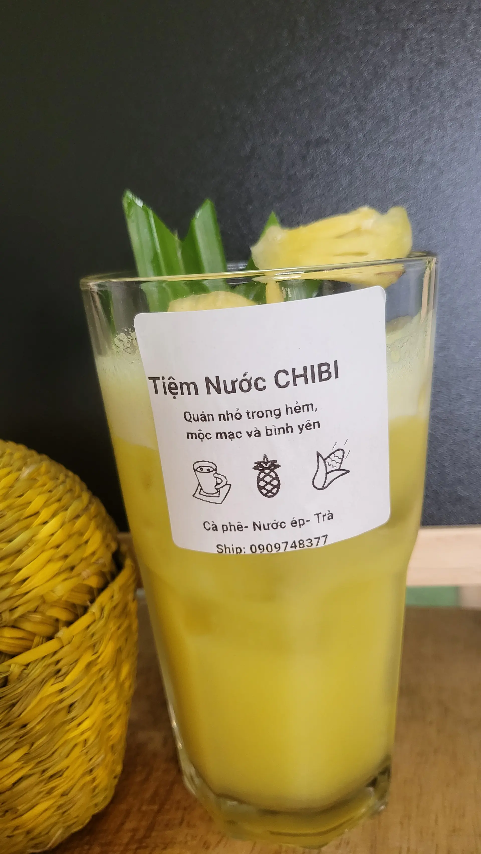 Hình ảnh Nước ép thơm,(tặng thạch lá dứa 0đ)