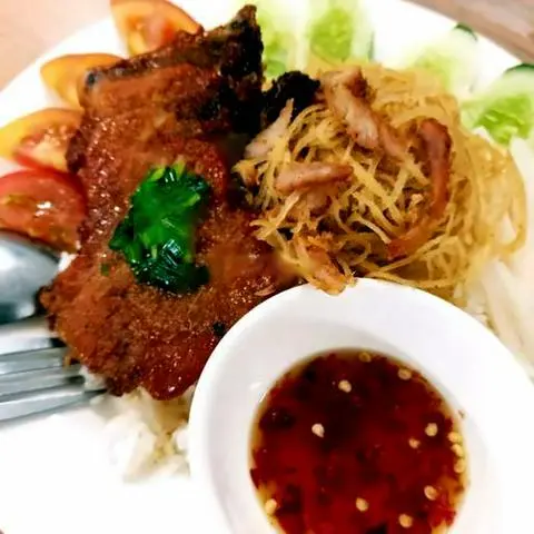Hình ảnh Cơm tấm sườn bì