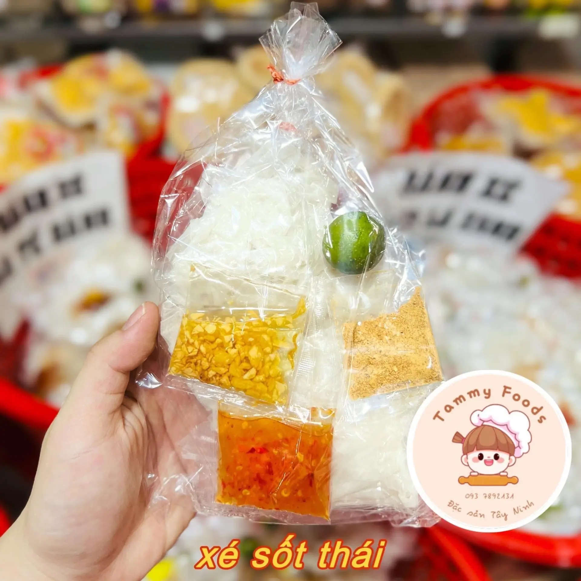 Hình ảnh Bánh tráng xé SỐT THÁI