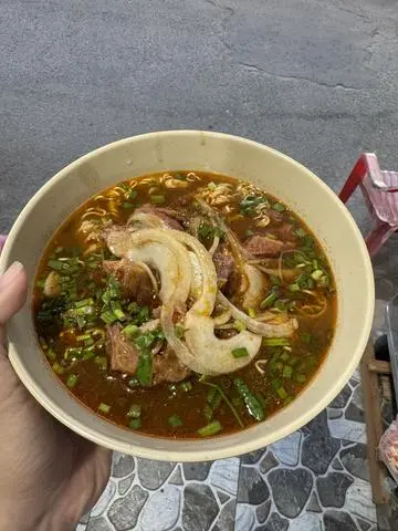 Hình ảnh Mì gói bò kho