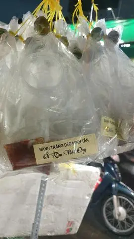 Hình ảnh bánh tráng dẻo chấm tắc 