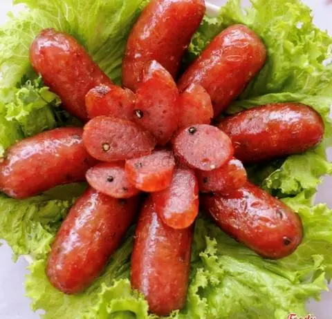 Hình ảnh Lạp xưởng trứng muối