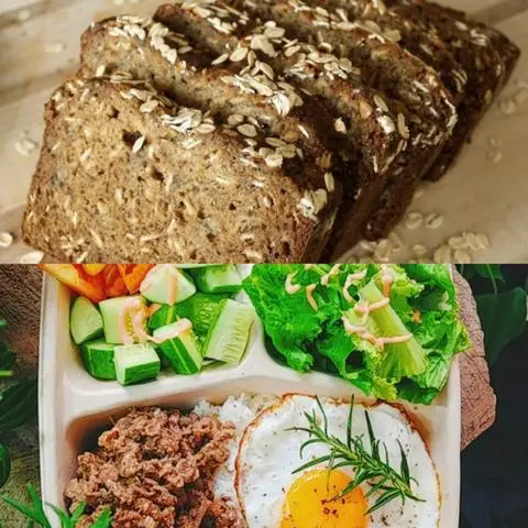 Hình ảnh Bánh mì đen yến mạch ăn kèm bò,trứng, salad