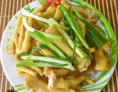 Hình ảnh Chân gà hấp hành