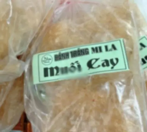 Hình ảnh Bánh tráng muối cay