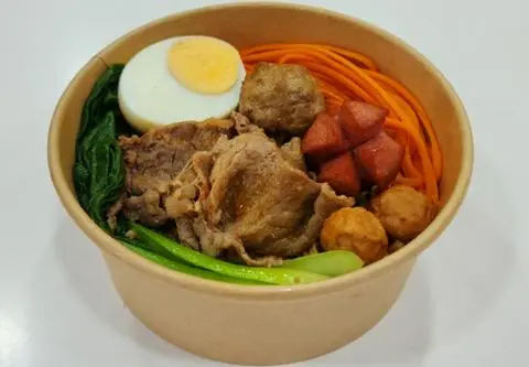 Hình ảnh Mì trộn thịt bò thập cẩm