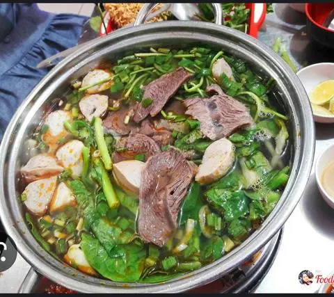 Hình ảnh Lẩu bò  thịt nạm gân bắp bò+bò viên nhỏ 