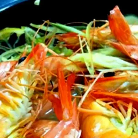 Hình ảnh Tôm hấp thái