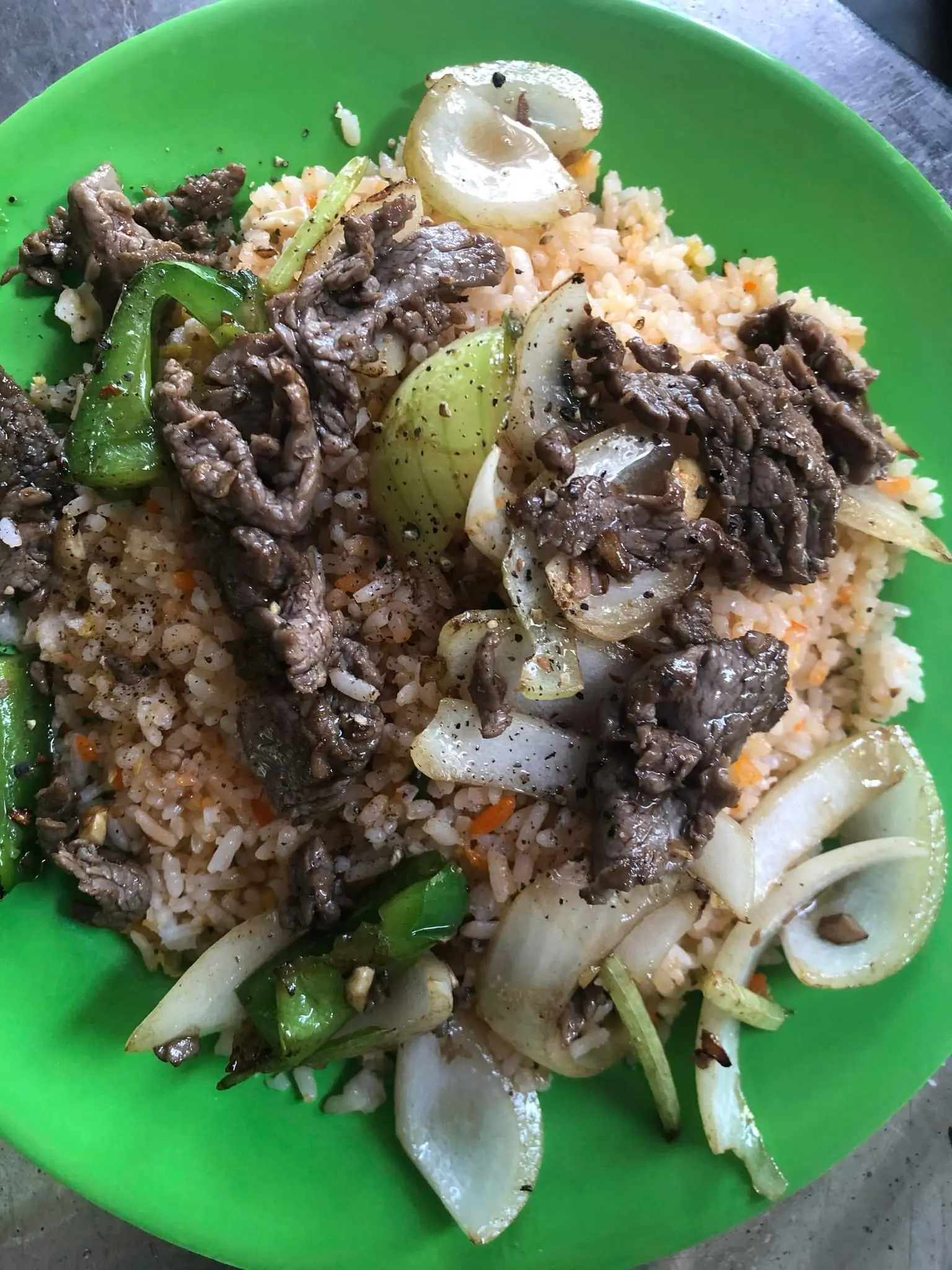 Hình ảnh Cơm bò xào củ hành