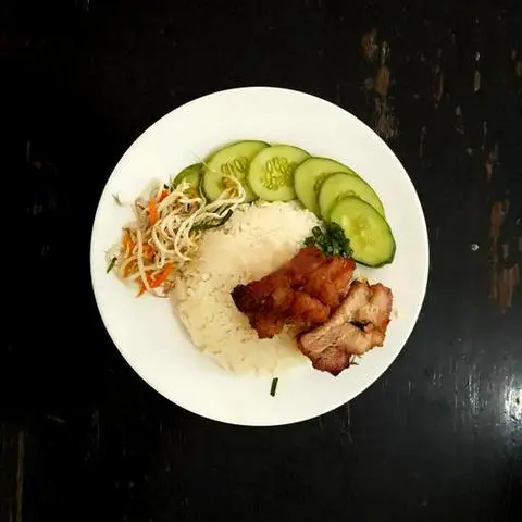Hình ảnh Cơm sườn non nướng mật ong