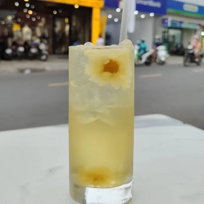 Hình ảnh Trà hoa cúc (lạnh/500ml)