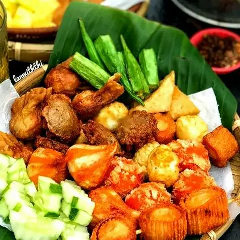Hình ảnh Món chiên combo 1 chiên thường chấm tương ớt 
