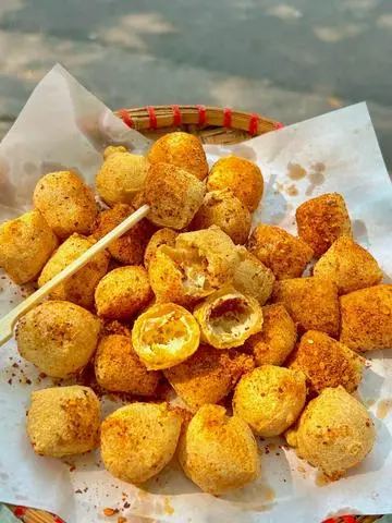 Hình ảnh Đậu ngậy chiên giòn lắc bột ớt