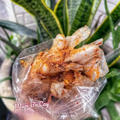 Hình ảnh Bánh tráng muối bò cay 