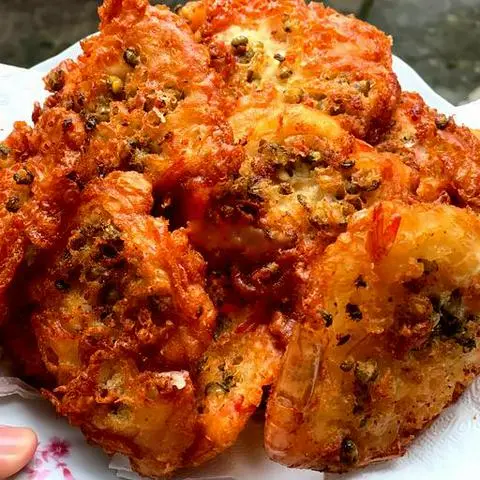Hình ảnh Bánh tôm nhà làm 