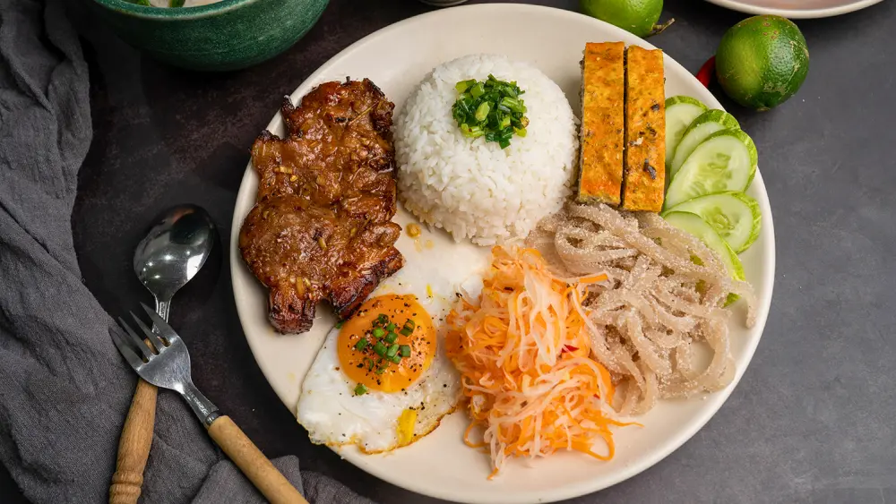 Hình ảnh cơm sườn trứng 