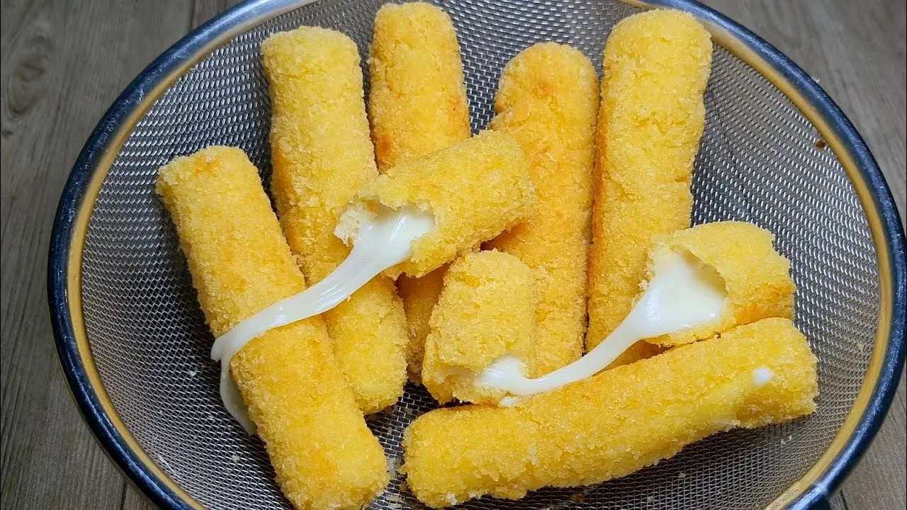 Hình ảnh Phô Mai Que Lắc Phô Mai ( 2 Que )