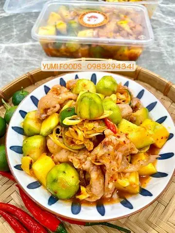 Hình ảnh Chân gà rút xương sốt Thái 500gr