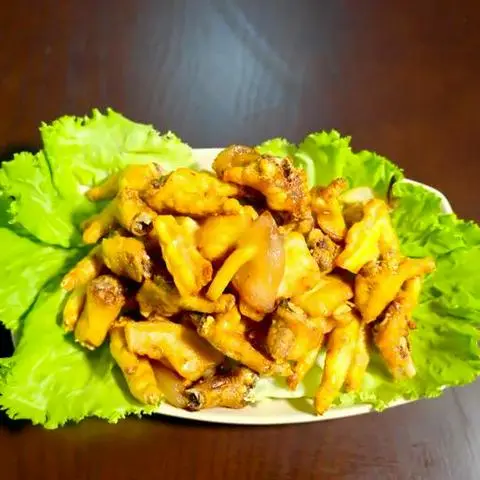 Hình ảnh Chân gà chiên nước mắm