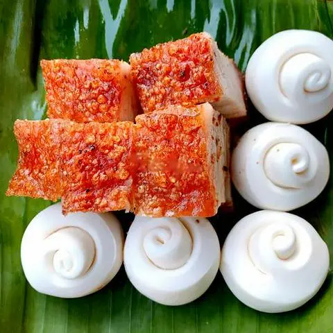 Hình ảnh Thịt heo quay ba rọi da giòn 800g  