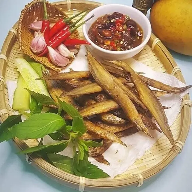 Hình ảnh CÁ CHẠCH ĐỒNG CHIÊN DÒN