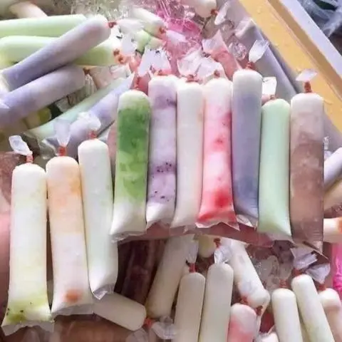 Hình ảnh Sữa chua mix vị trái cây - túi dài