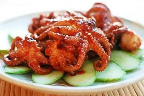 Hình ảnh bạch tuộc nướng sốt thái