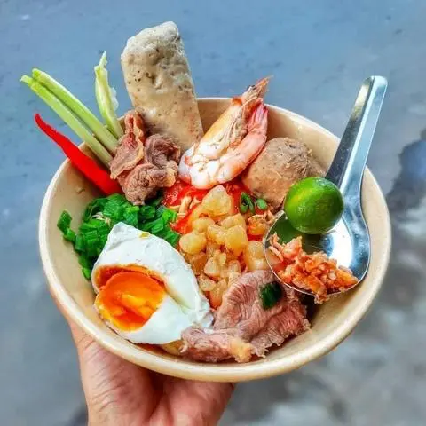Hình ảnh MÌ TRỘN TRỨNG LÒNG ĐÀO + BÒ + TÔM