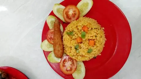Hình ảnh cơm chiên đùi gà 