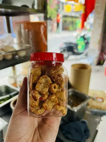 Hình ảnh tóp mỡ da giòn mắm tỏi cực ngon 