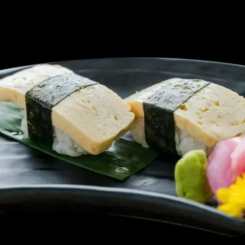 Hình ảnh Sushi Trứng Cuộn