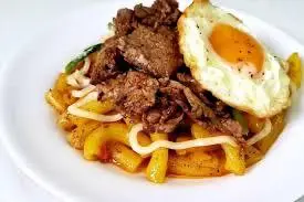 Hình ảnh Nui xào bò trứng
