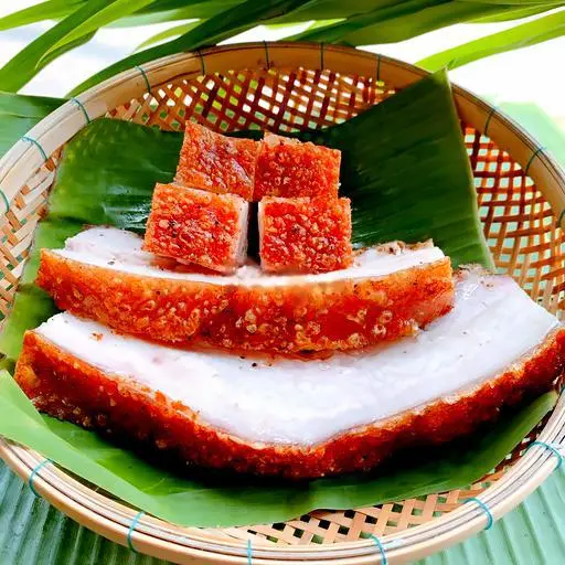 Hình ảnh Thịt heo quay  600g ( chặt miếng )