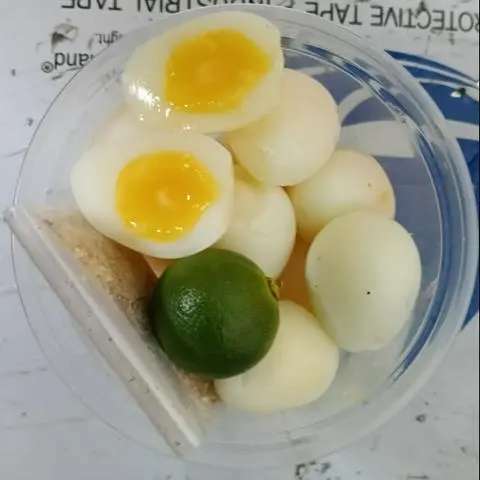 Hình ảnh Trứng cưt lòng đào
