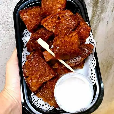 Hình ảnh Bánh bò thốt nốt nướng kèm nước cốt dừa - phần 1 người