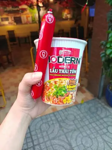 Hình ảnh Mỳ Ly + Xúc Xích