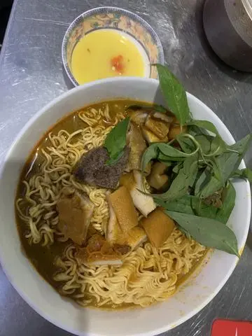 Hình ảnh mì gói phá lấu nước 