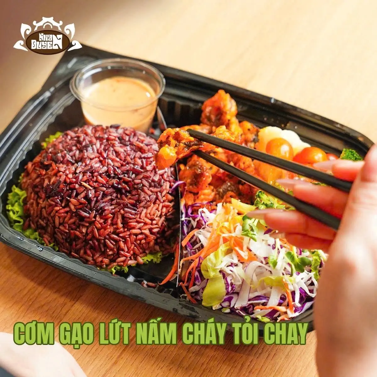 Hình ảnh Cơm Gạo Lứt Nấm Nhưng Hươu Cháy Tỏi