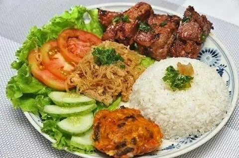 Hình ảnh Cơm tấm sườn đặc biệt 