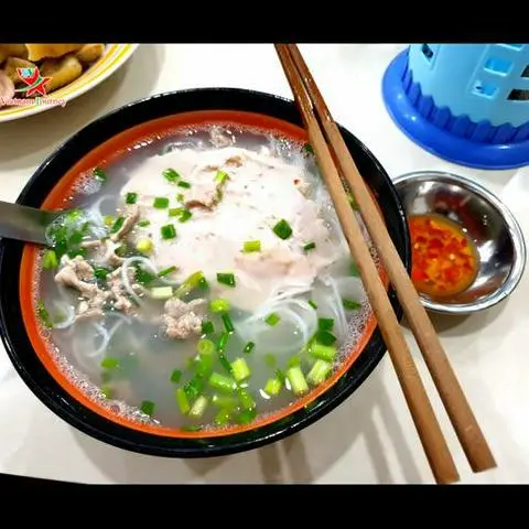 Hình ảnh Bún quậy chả tôm 