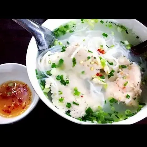Hình ảnh Bún quậy chả cá - chả tôm 