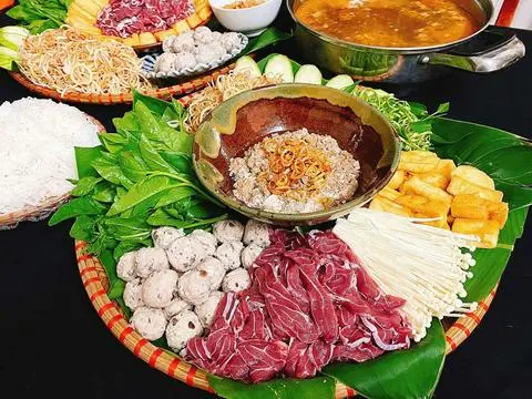 Hình ảnh Lẩu cua đồng bắp bò