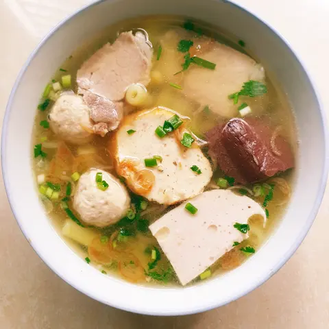 Hình ảnh nui chả mọc thịt heo 