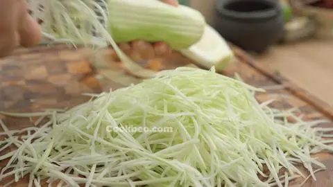 Hình ảnh Đu đủ non bào sợi - 100g