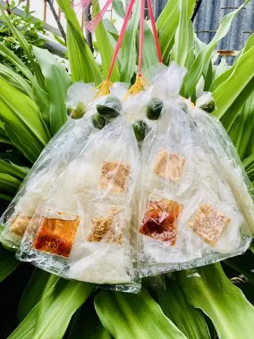 Hình ảnh Bánh tráng vò trộn tỏi