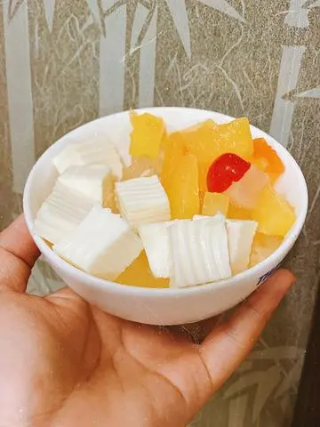 Hình ảnh Chè khúc bạch trái cây