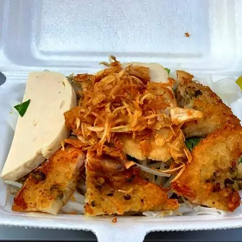Hình ảnh Bánh ướt chả - bánh tôm