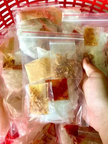 Hình ảnh Bánh tráng phơi sương HÀNH TỎI