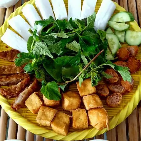 Hình ảnh Bún đậu chả cốm - nem rán