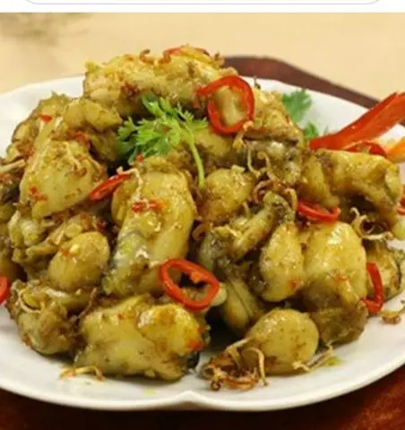 Hình ảnh Cơm Ếch xào sa ớt 